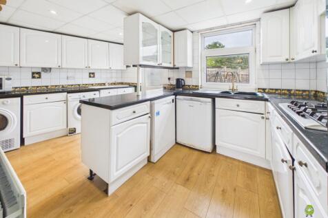Presented by Clinton at EweMove Bexleyheath and Da