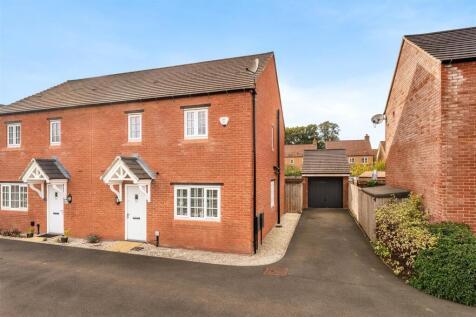 52 Parsons Piece, Banbury-1.jpg