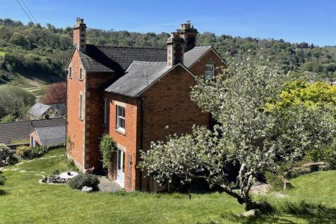 House from Garden 1.jpg