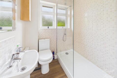 CAM01995G0-PR0341-STILL011