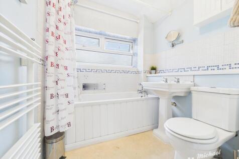 CAM02773G0-PR0342-STILL001