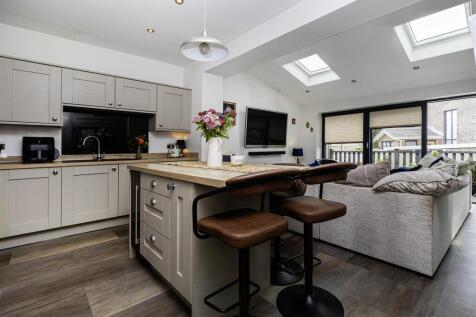 Kitchen/Living/Dining Area
