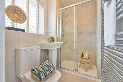 En suite bathroom with double shower