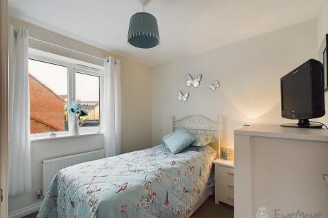 EweMove - Sycamore Drive - Bedroom 4