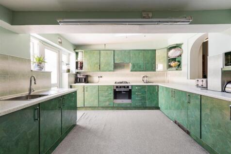 Dunlace Road, E5