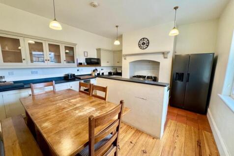 PHOTO-2025-09-08-20-05-32 (4).jpg