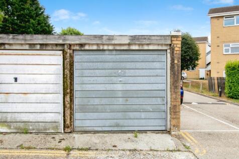Garage In Block