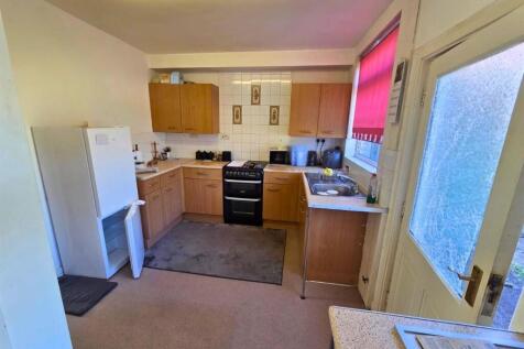 51 Newark - Kitchen 2.jpg