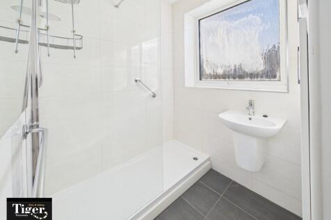 CAM02176G0-PR0768...