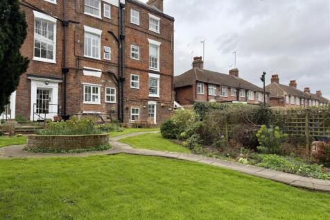 REAR OF PROPERTY.jpeg