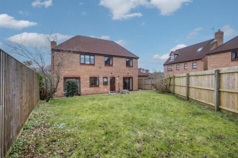 3 Sandbach Drive-039.jpg