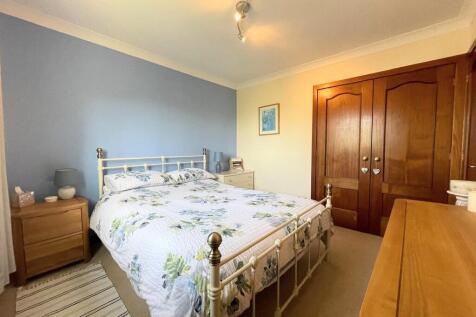 IMG-20250506-WA00...