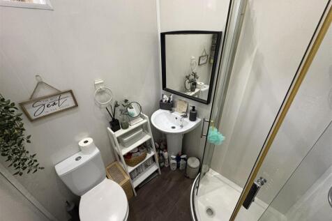 bathroom.jpeg