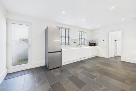 CAM03974G0-PR0120...