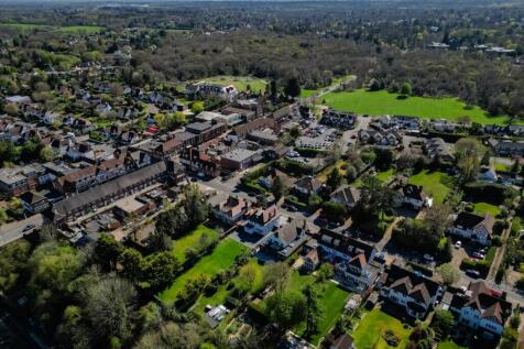 4 Bulstrode Way -...