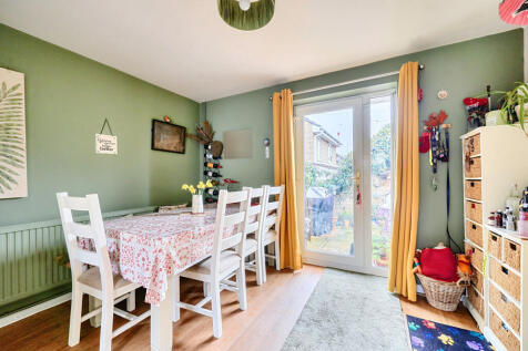 1409584-13-698b49...