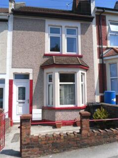 £1,500 PCM | Available 27th July | Unfurnished | Three Bedrooms | Victorian Terrace | Garage & Garden