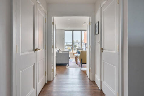 1371482-24-68f79c...