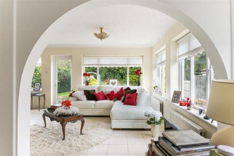 ST JAMES AVENUE, (10).jpg