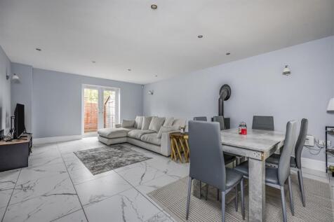 1B South Road, Drayton-PorticoMarketing-SoldBy-5.j