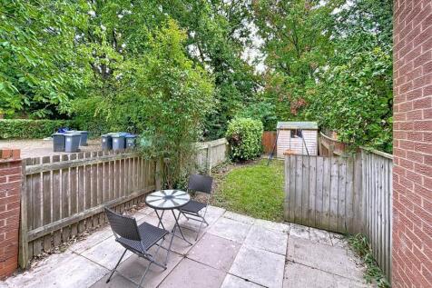 Separate Rear Garden