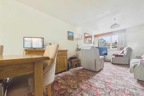 CAM01407G0-PR0127-STILL008.jpg
