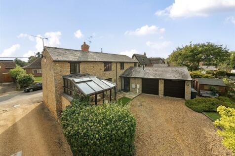 Clare Barn,Yardley Gobion