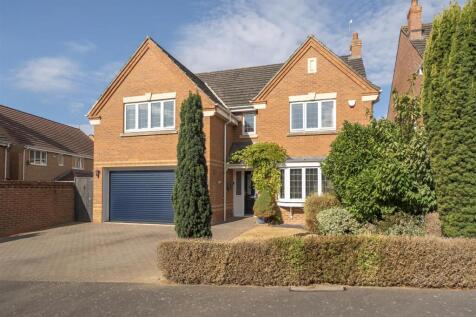 1 Roman Close, Wootton