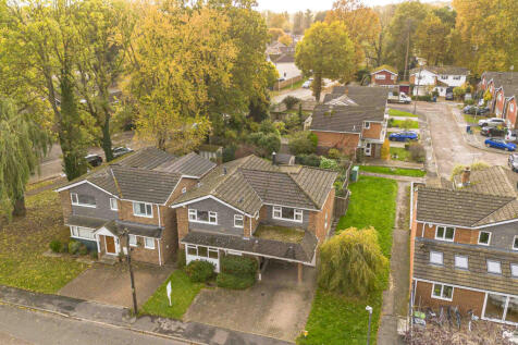 3 Spinners Walk, SL7 2AL Drone (LOW RES)-2