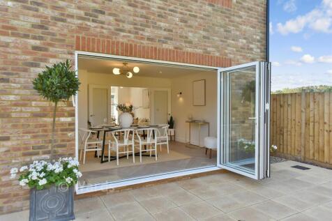 External Lifestyle Photograph