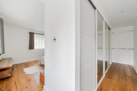 COLLEGE AVENUE (14).jpg