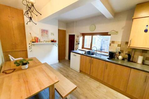 3 bed terrace, Steeton