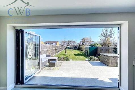 Kitchen/Dining/Family room