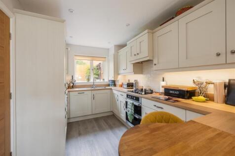 Green Howards Road 11 Kitchen-1.jpg