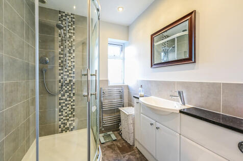 35 Ashbury Drive ...