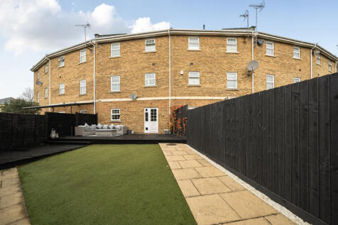 1373330-8-6903697...