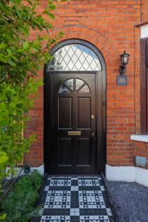 Waverley Road, E18