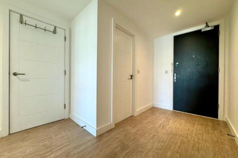 Hallway.jpeg
