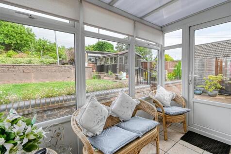 40 Ludlow Road-1.jpg