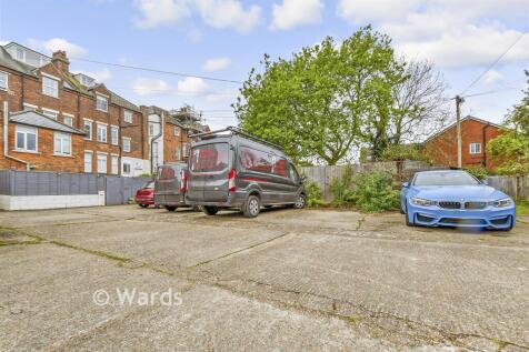 Driveway/Parking
