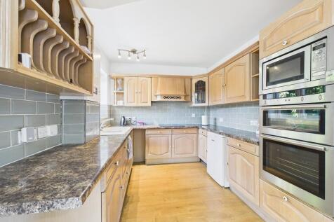 CAM04693G0-PR0043...