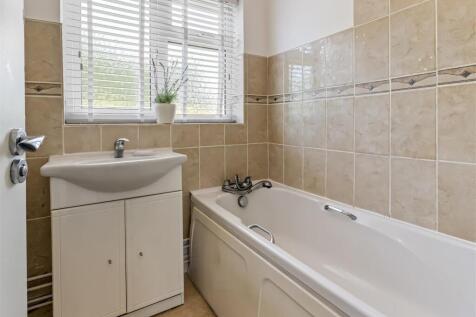 st aubyns court-008.JPG
