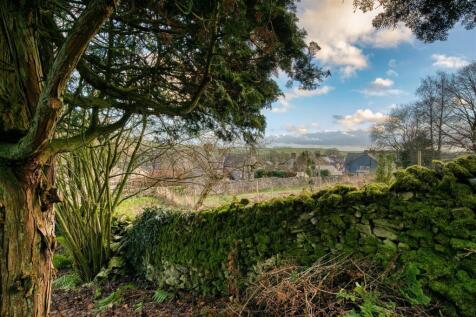 Saxton Mee Well Yard 0058.jpg