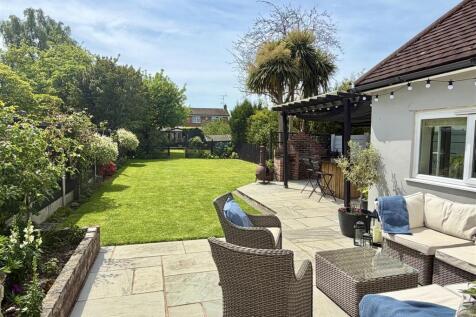 17 Grangefields Rd-24.jpg