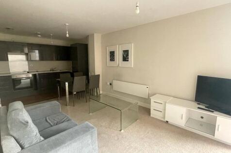 Available: 28/07/2026 Holding fee: £282.69 Deposit: £1,413.46 Council tax band: C No deposit scheme available! Qube Residential are delighted to bring to the market this two bedroom apartment in the m