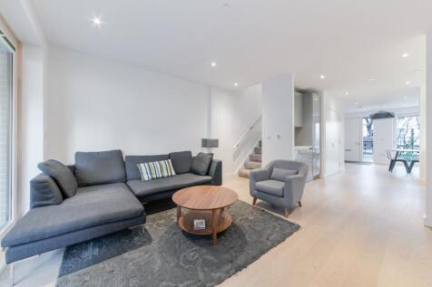 Stunning three bedroom duplex in the prestigious Trafalgar Place development, SE17. Comprising a spacious living area with full height windows leading to private garden, stylish fitted kitchen with in