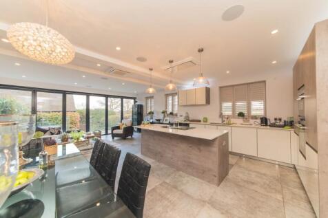 Davidson Frost-Wellings, DFW, Old Nursery Close, K