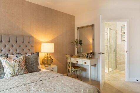 En-suites to Bedroom