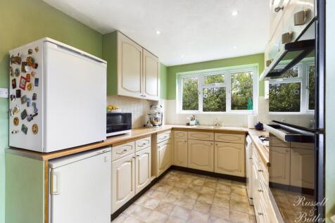 CAM00829P1-PR0236-STILL01