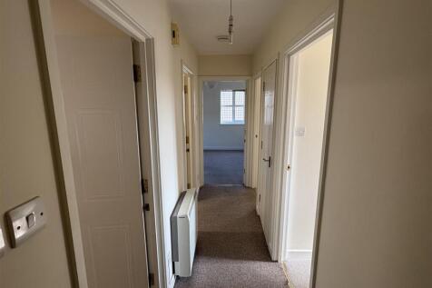 Hallway.jpg